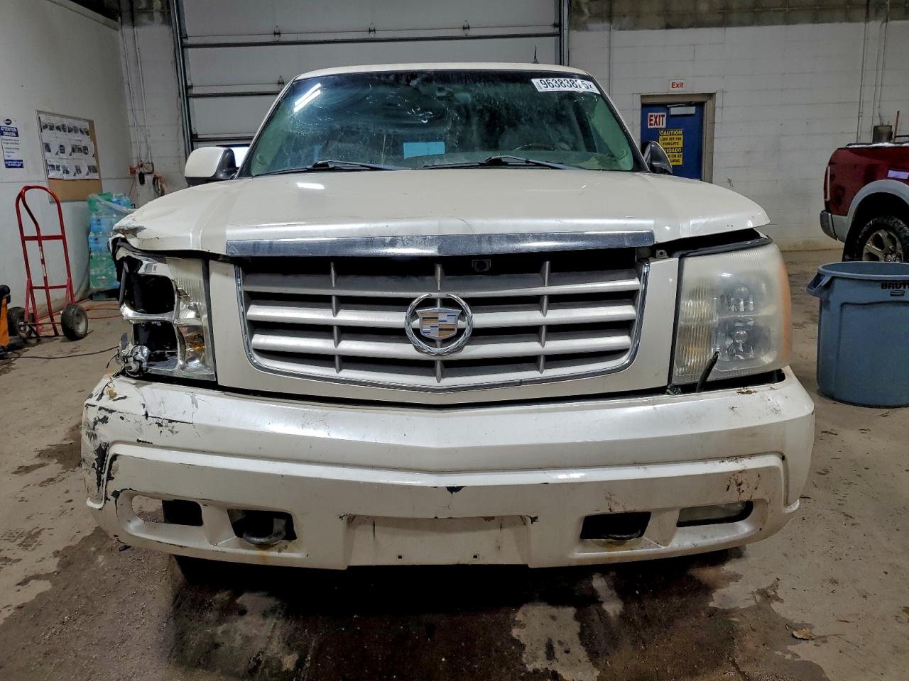 2002 CADILLAC ESCALADE LUXURY photo 5