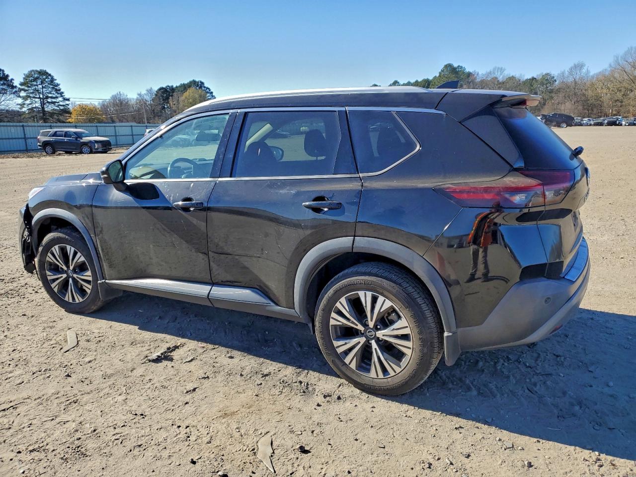 2021 NISSAN ROGUE SV photo 2
