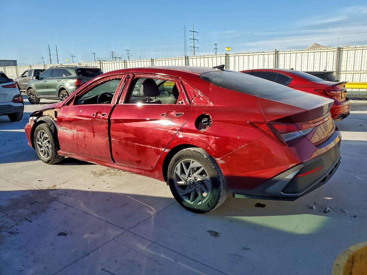 2024 HYUNDAI ELANTRA SEL photo 2