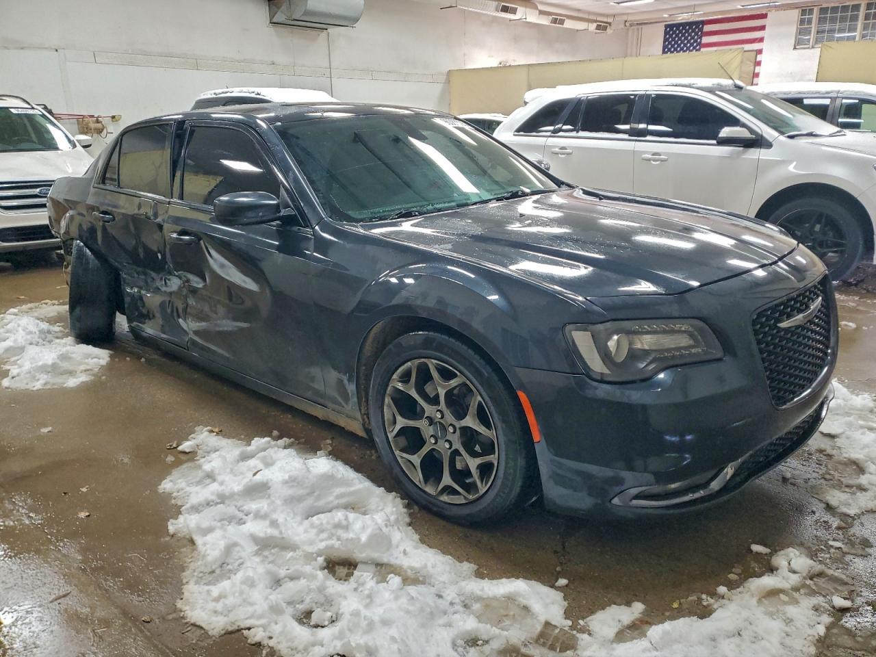 2016 CHRYSLER 300 S photo 4