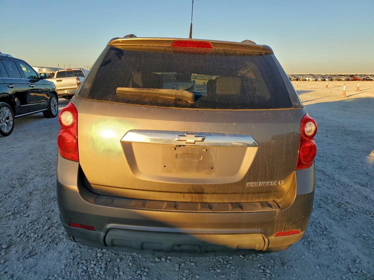 2010 CHEVROLET EQUINOX LT photo 6