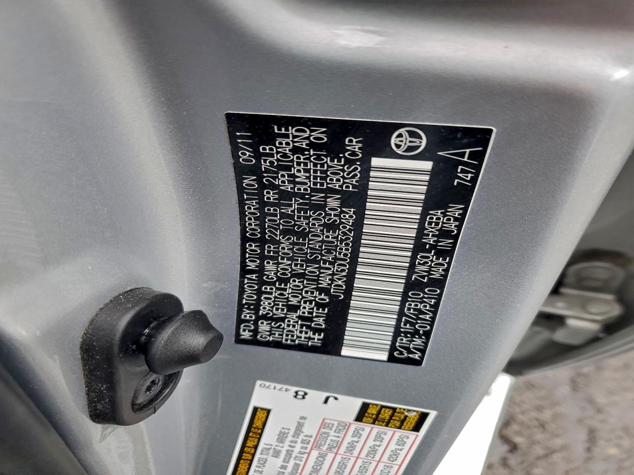 2011 TOYOTA PRIUS photo 12