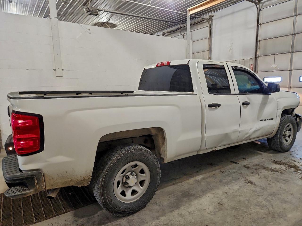 2015 CHEVROLET SILVERADO C1500 photo 3