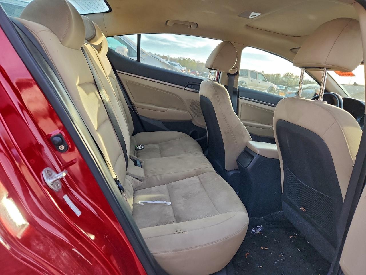 2018 HYUNDAI ELANTRA SEL photo 10