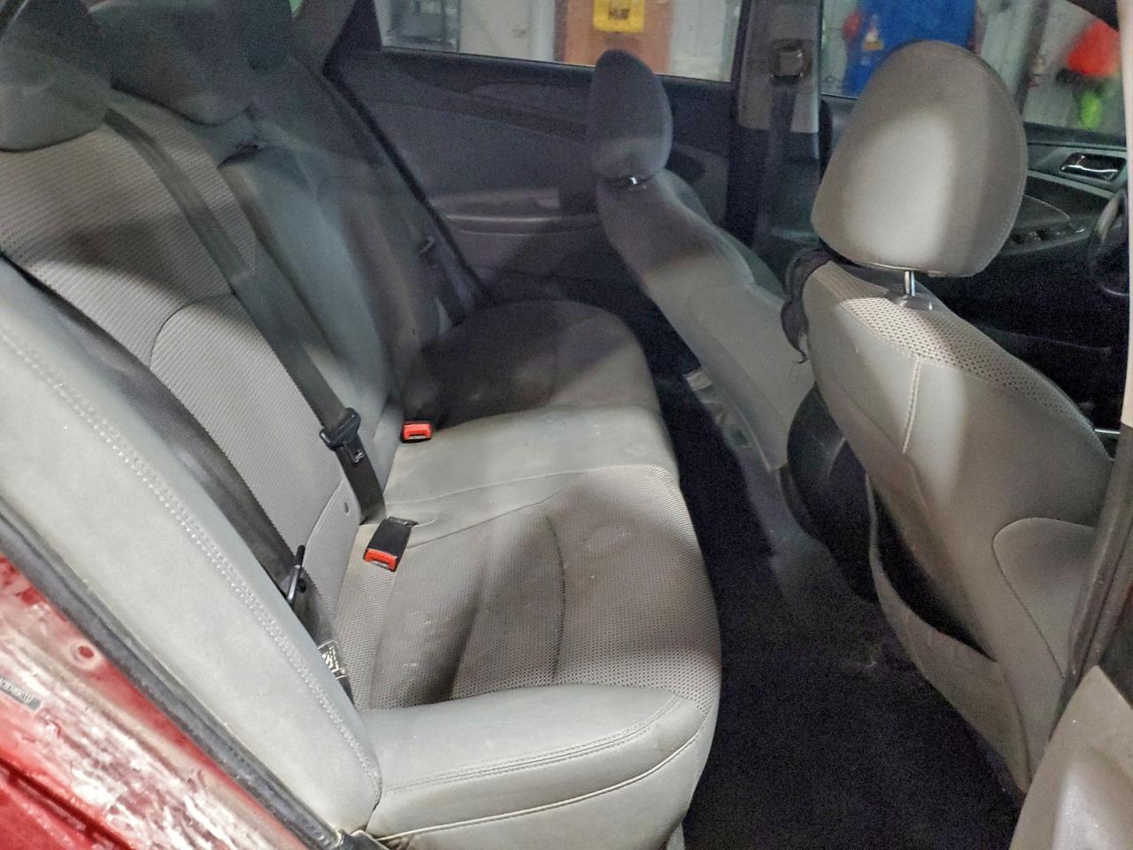 2014 HYUNDAI SONATA GLS photo 10