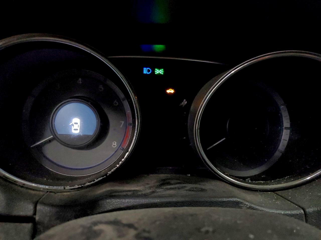 2014 HYUNDAI SONATA GLS photo 9