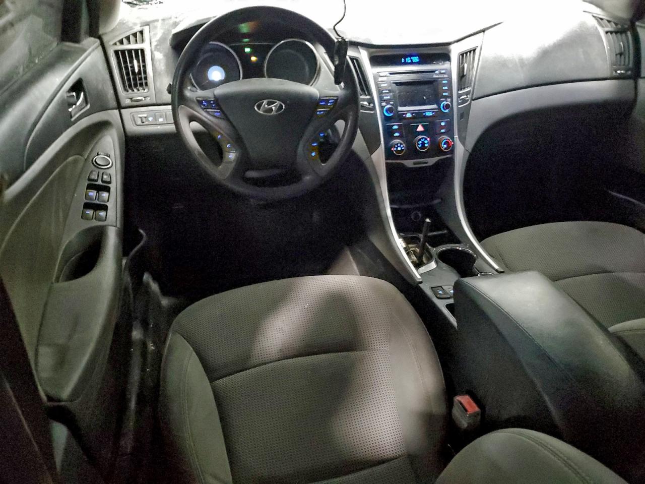 2014 HYUNDAI SONATA GLS photo 8