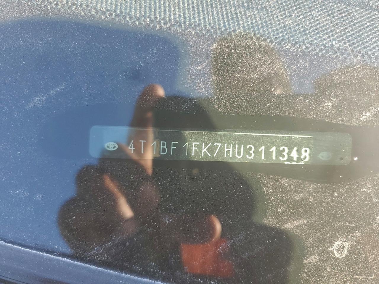 2017 TOYOTA CAMRY LE photo 12