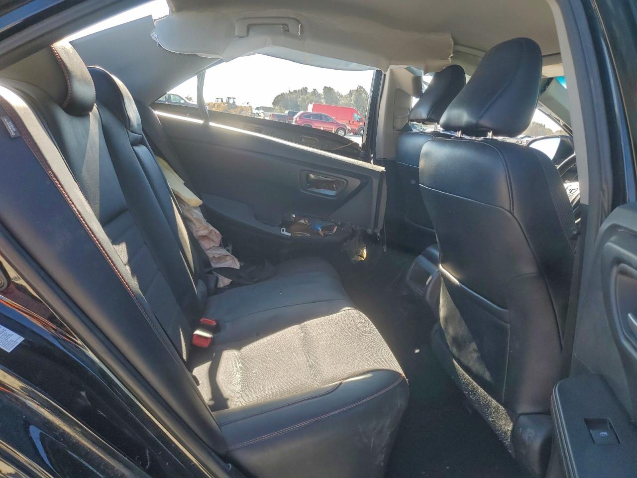 2017 TOYOTA CAMRY LE photo 10
