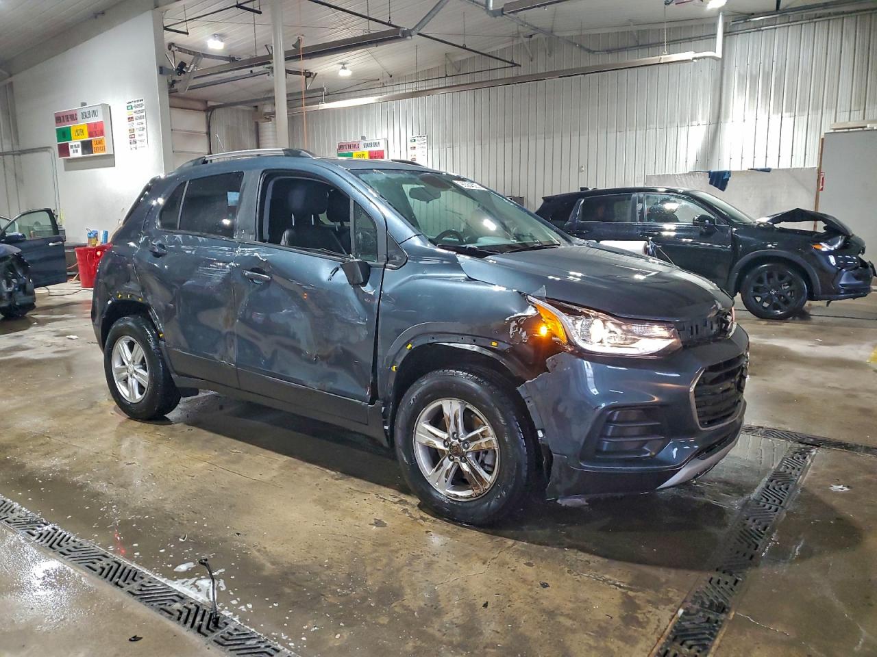 2022 CHEVROLET TRAX 1LT photo 4