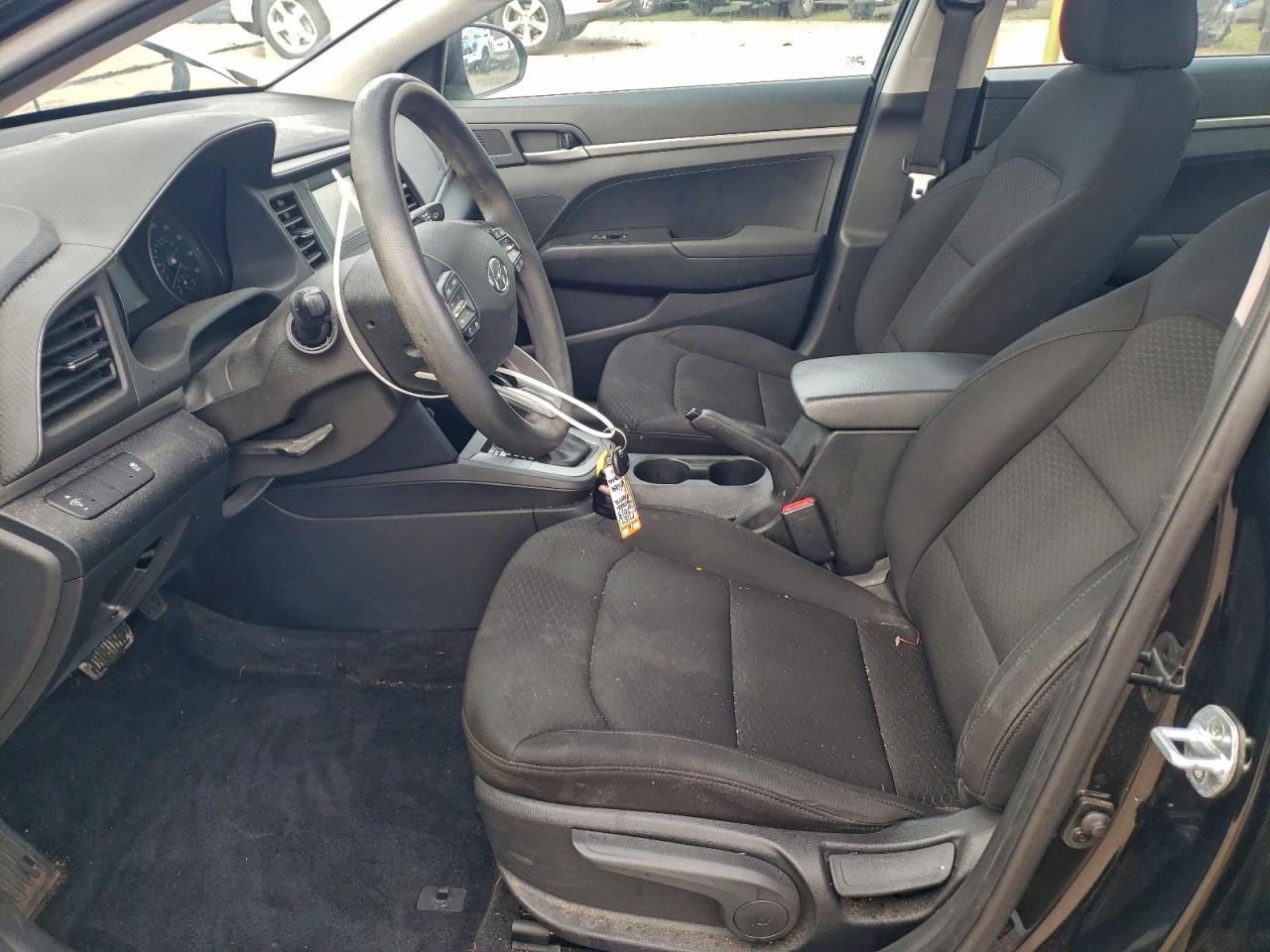 2019 HYUNDAI ELANTRA SE photo 7