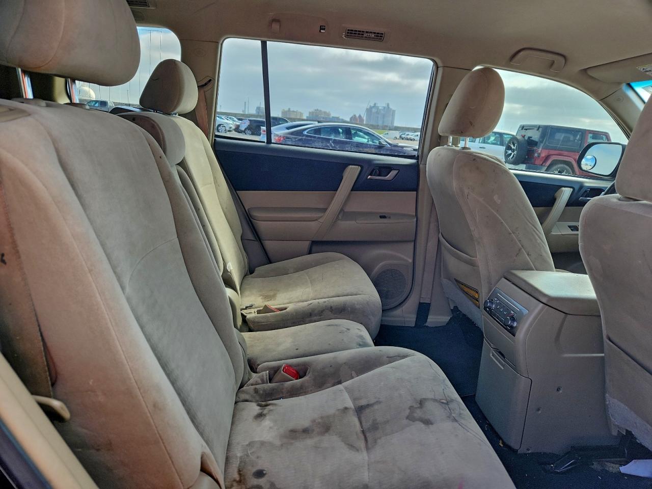 2013 TOYOTA HIGHLANDER BASE photo 11