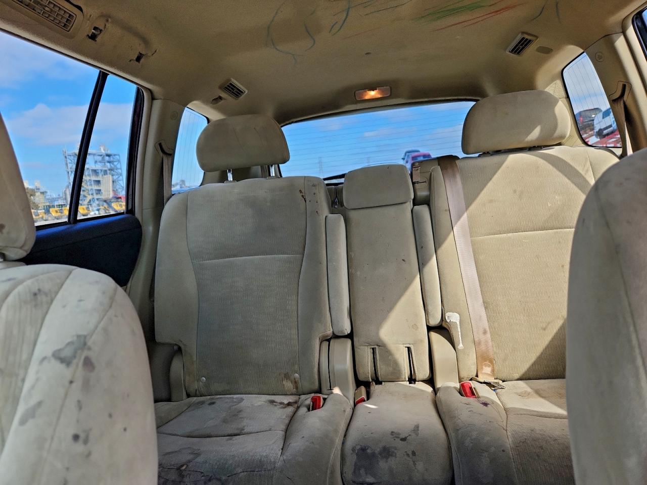 2013 TOYOTA HIGHLANDER BASE photo 10
