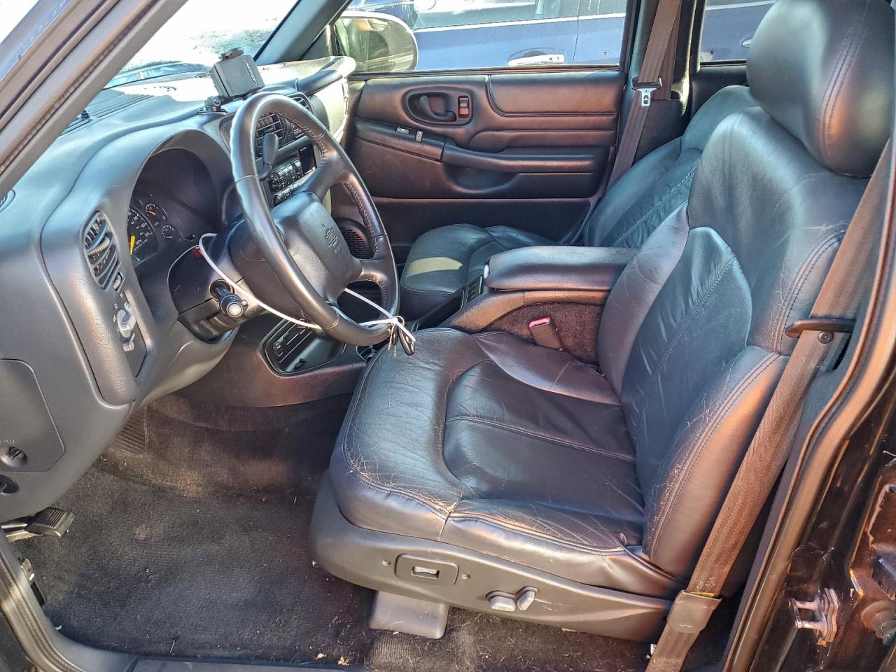 2001 CHEVROLET BLAZER photo 7