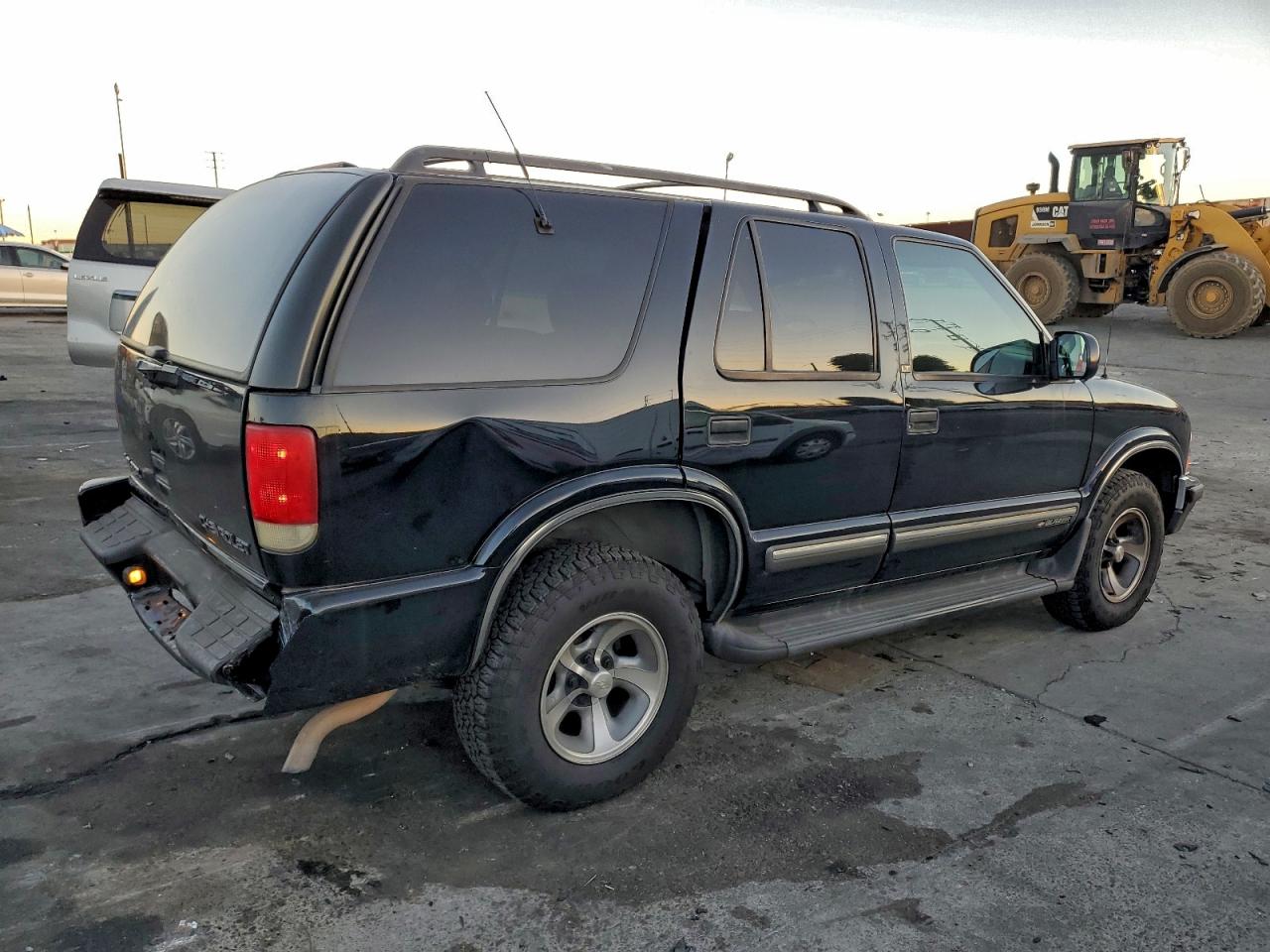 2001 CHEVROLET BLAZER photo 3