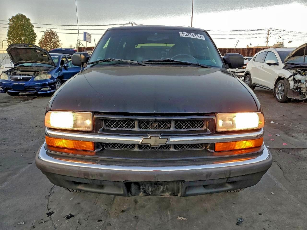 2001 CHEVROLET BLAZER photo 5