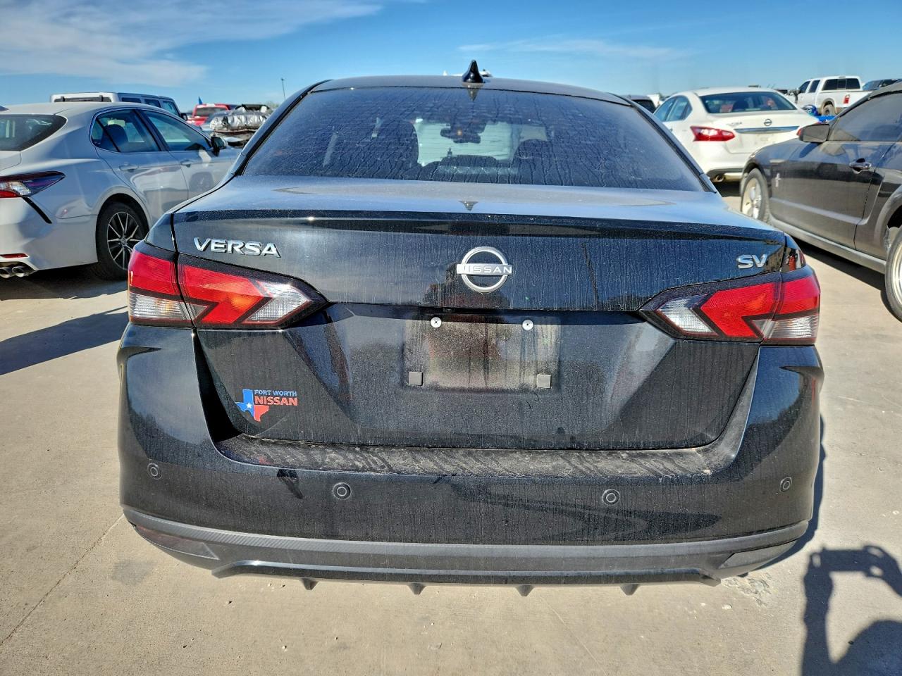 2024 NISSAN VERSA SV photo 6