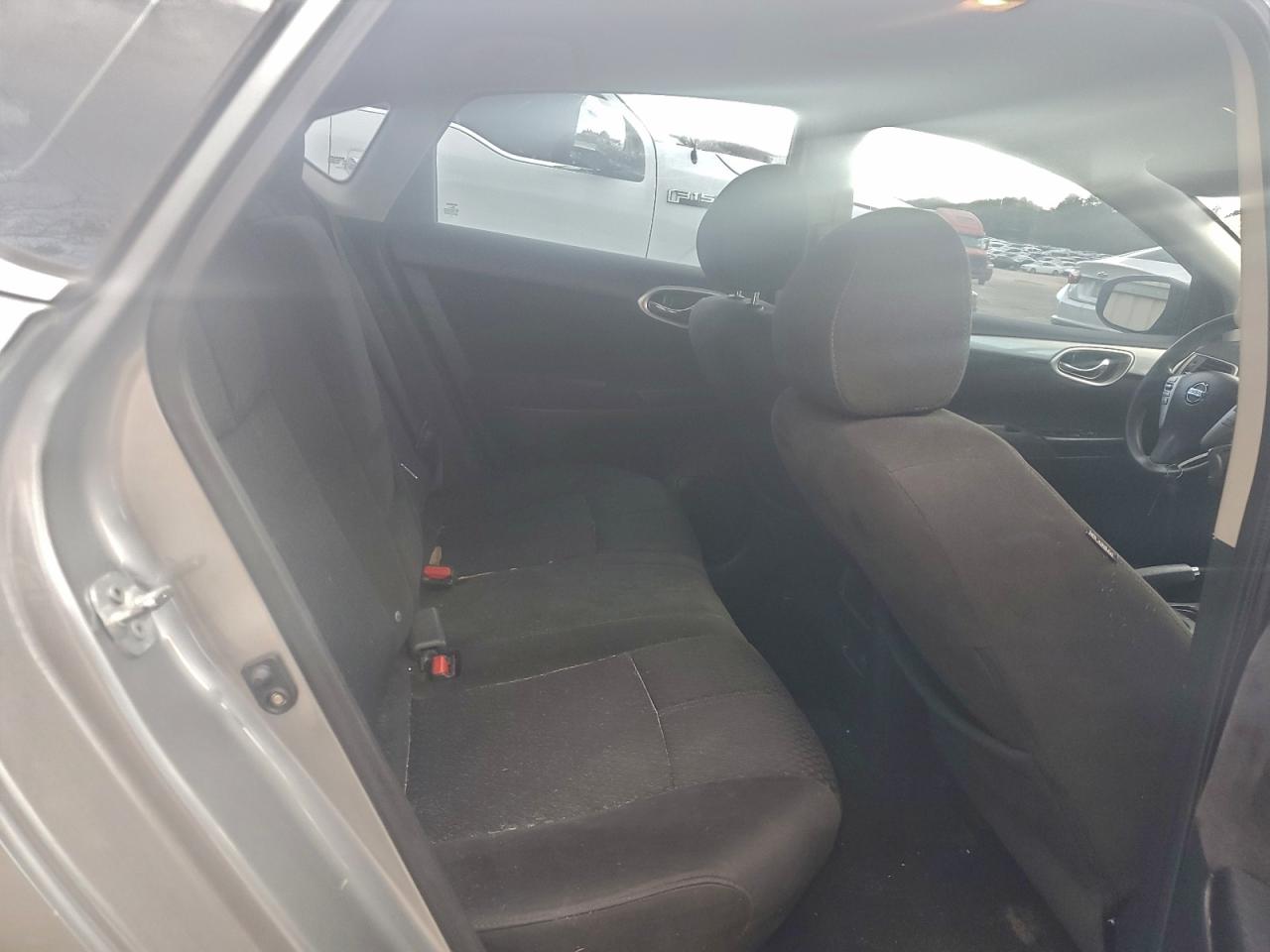 2014 NISSAN SENTRA S photo 10