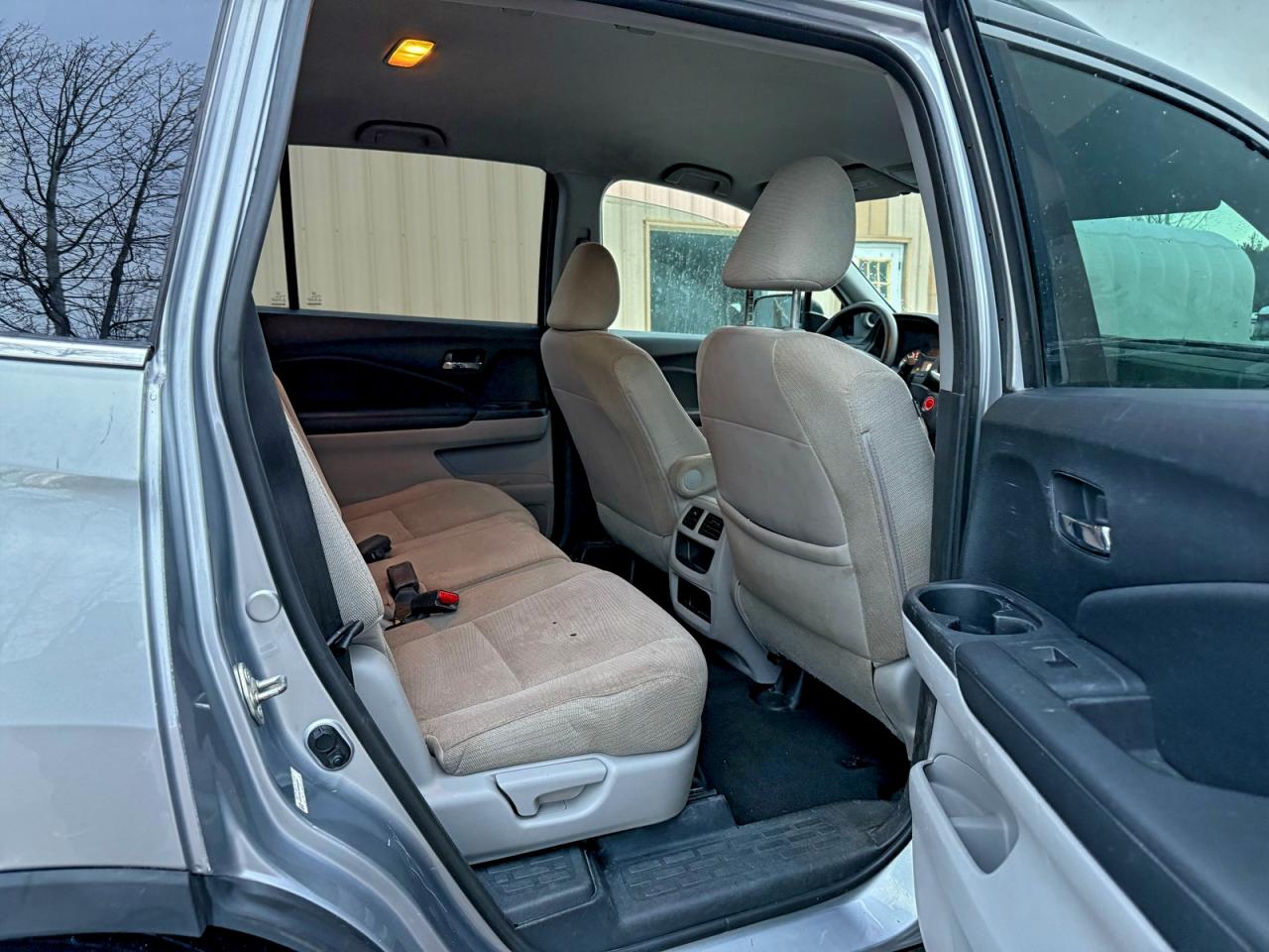 2016 HONDA PILOT LX photo 6
