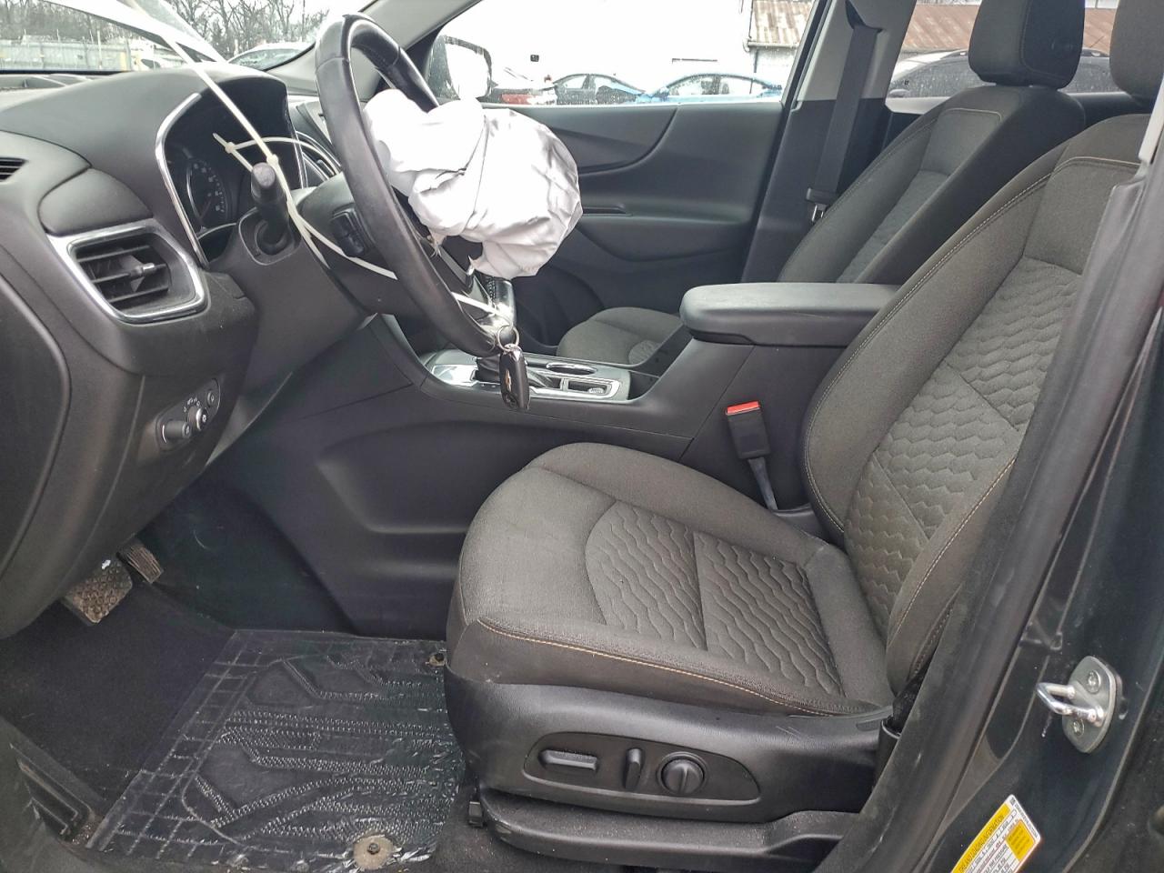 2020 CHEVROLET EQUINOX LT photo 7