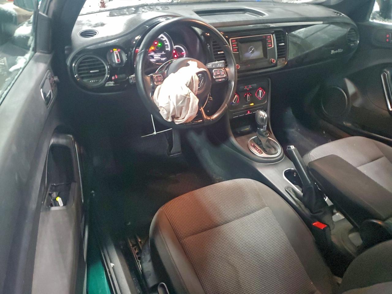 2017 VOLKSWAGEN BEETLE 1.8T photo 8