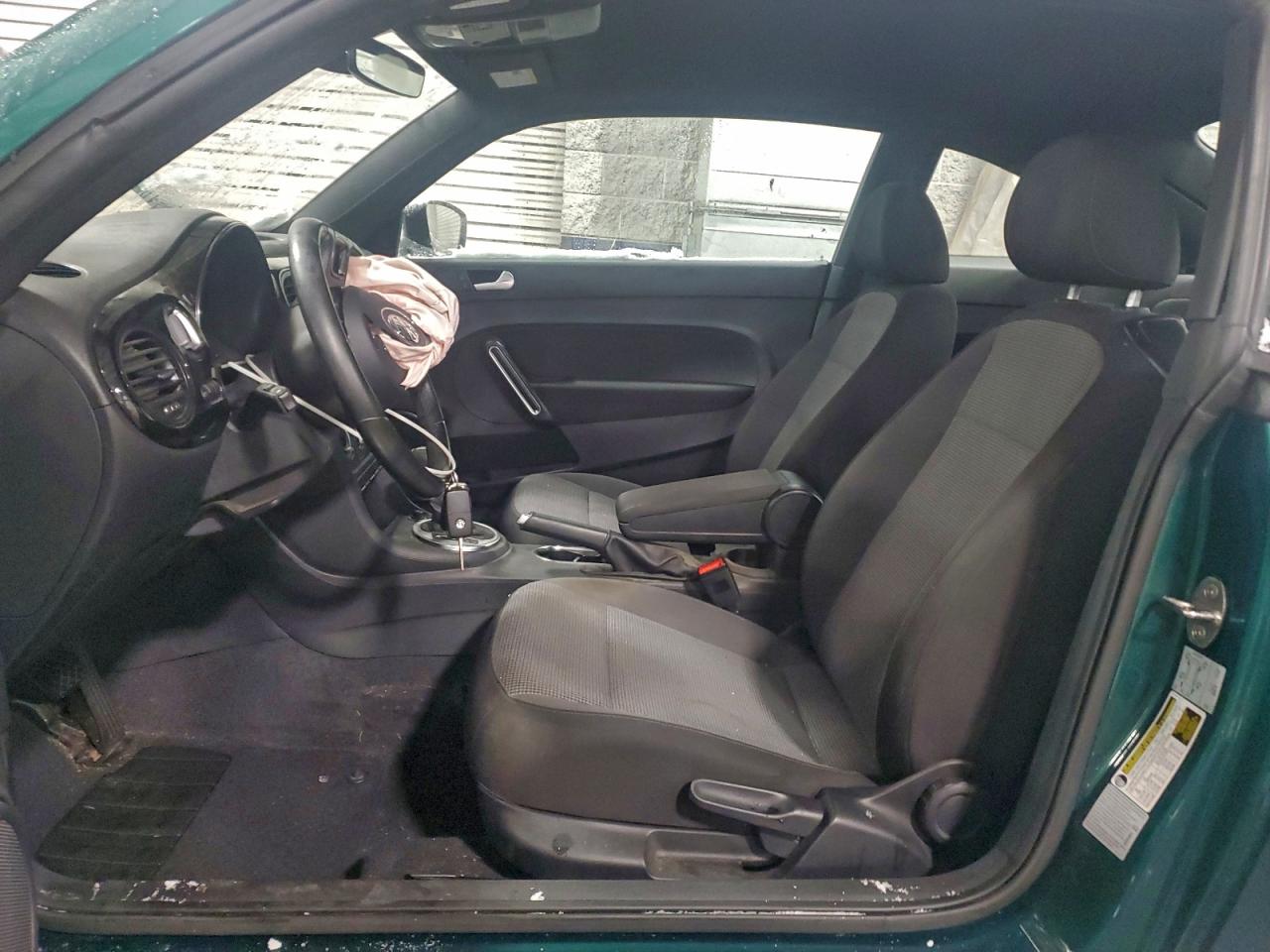 2017 VOLKSWAGEN BEETLE 1.8T photo 7