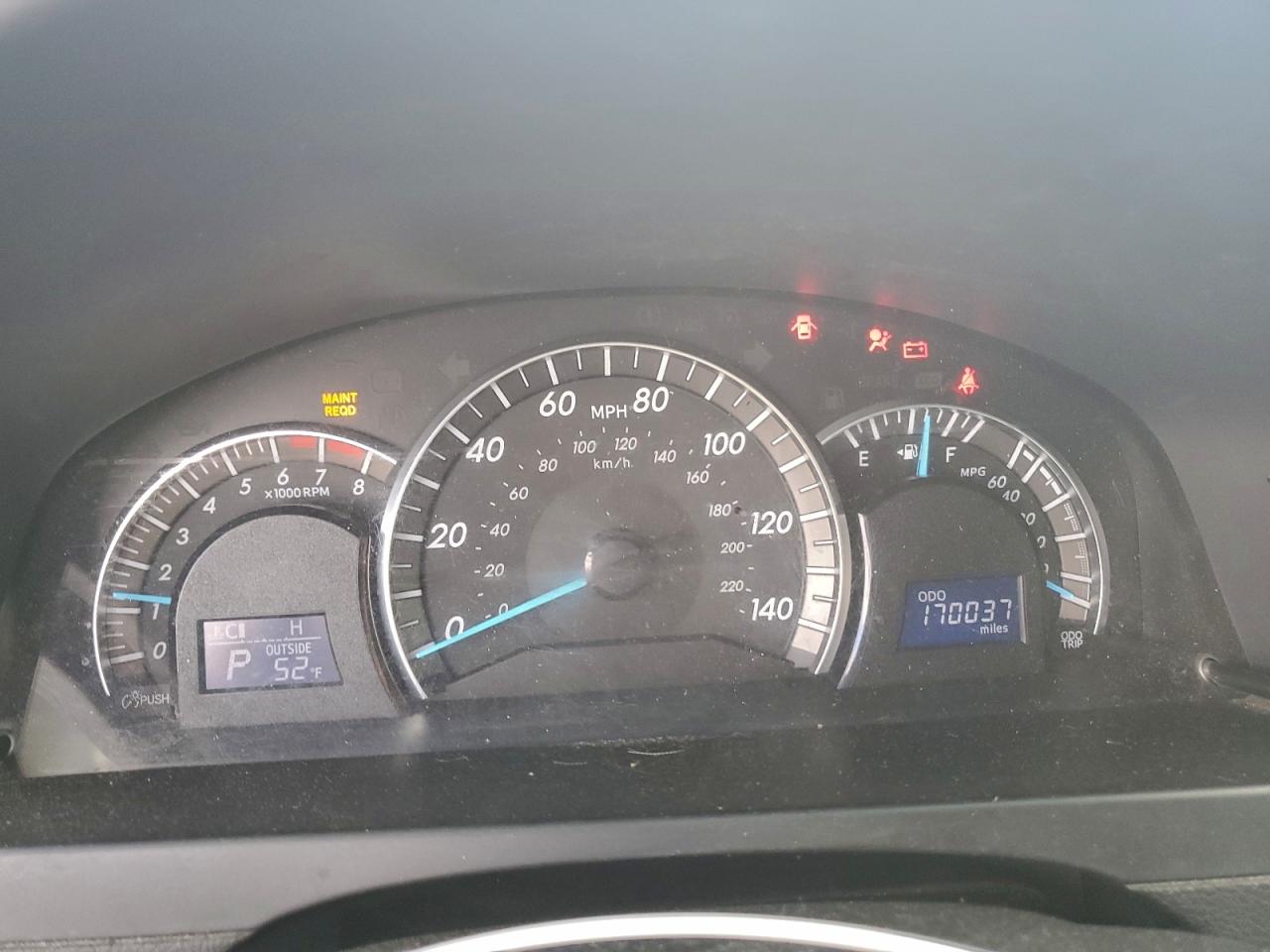 2012 TOYOTA CAMRY BASE photo 9