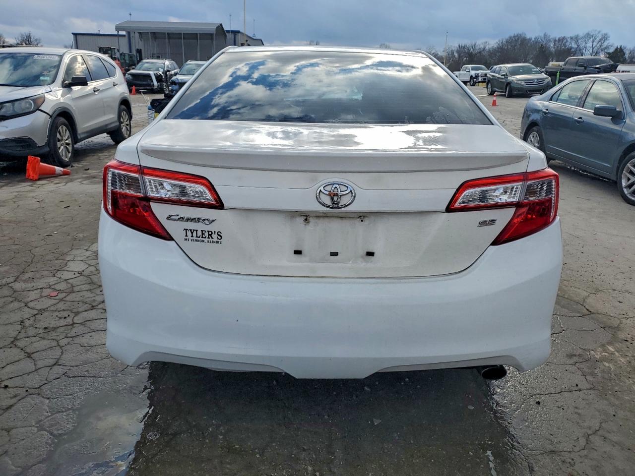 2012 TOYOTA CAMRY BASE photo 6