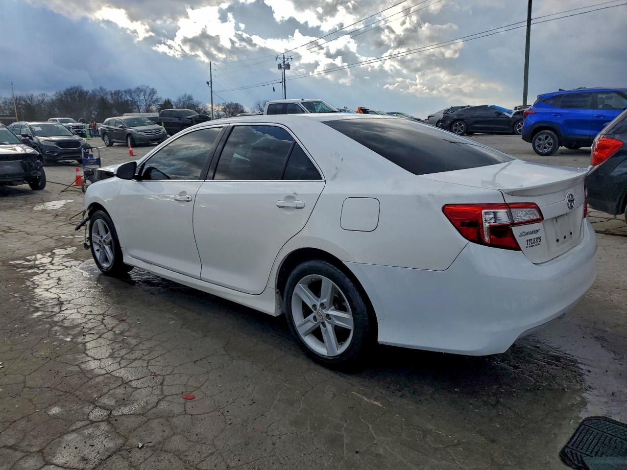 2012 TOYOTA CAMRY BASE photo 2