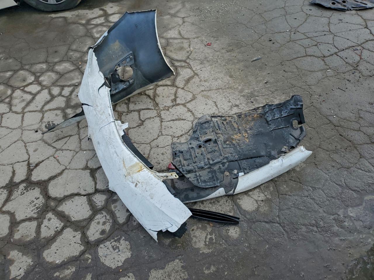 2012 TOYOTA CAMRY BASE photo 12