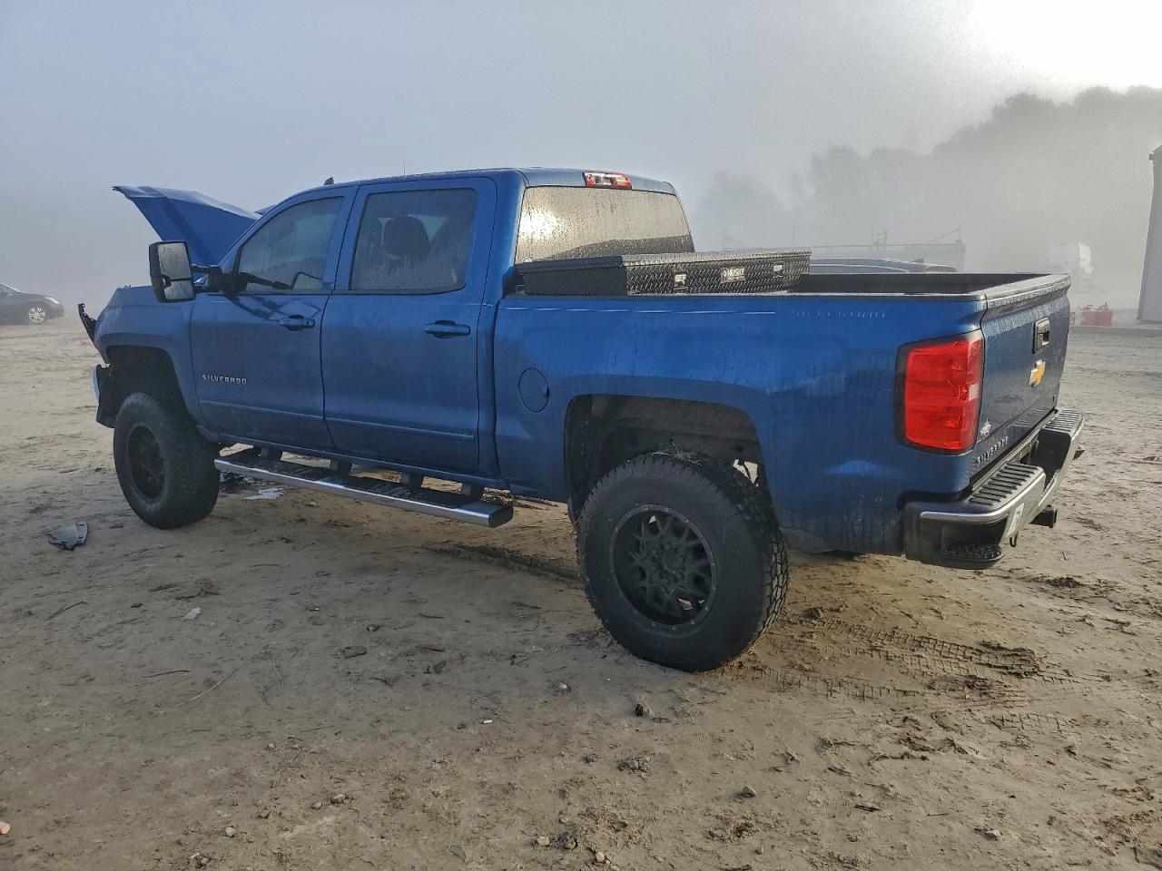 2015 CHEVROLET SILVERADO C1500 LT photo 2