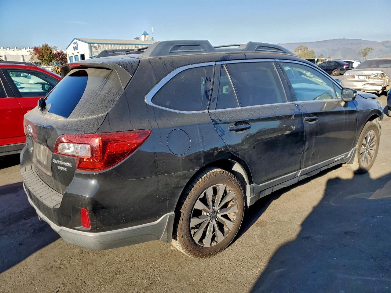 2015 SUBARU OUTBACK 3.6R LIMITED photo 3
