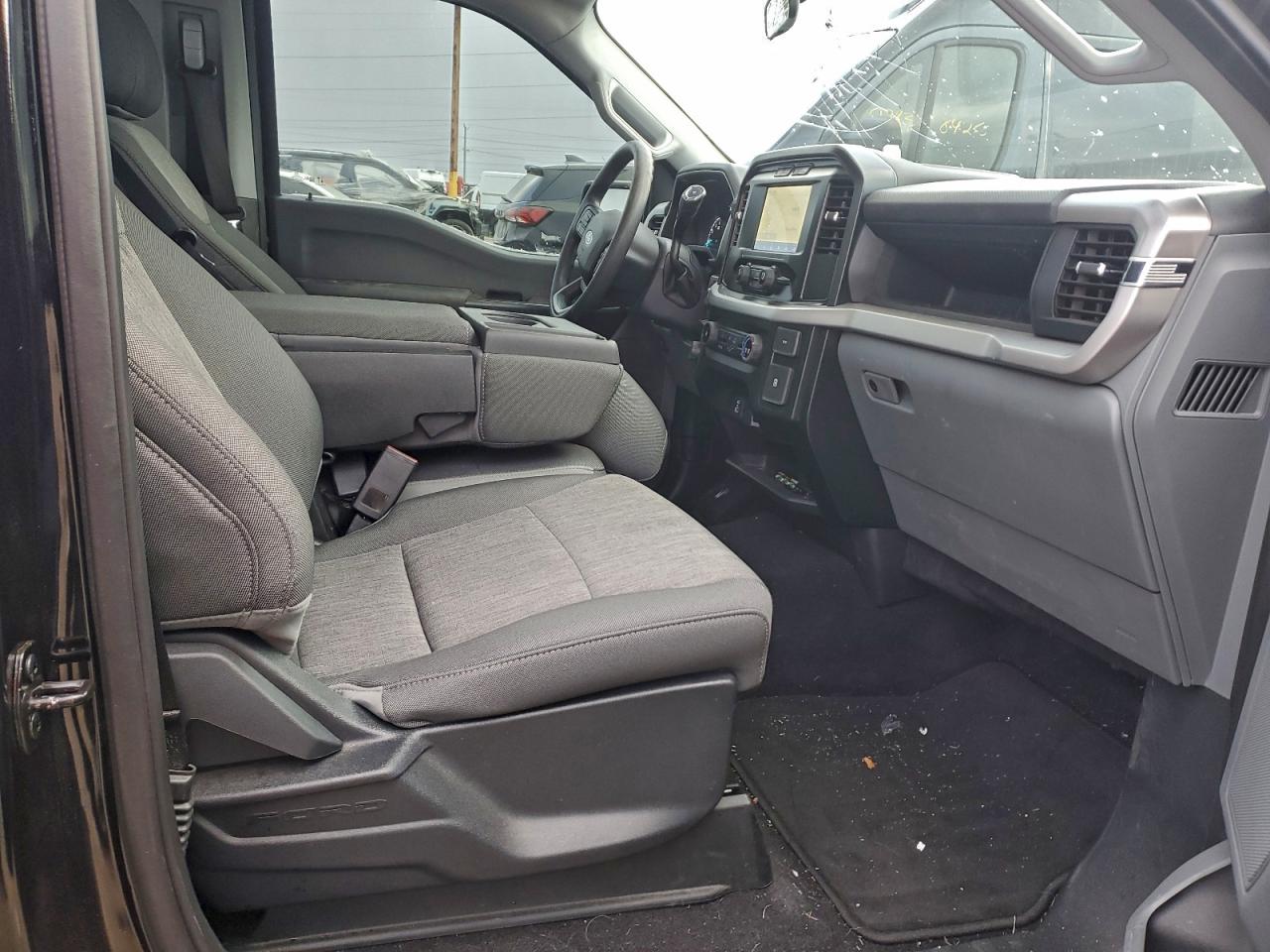2023 FORD F150 photo 10