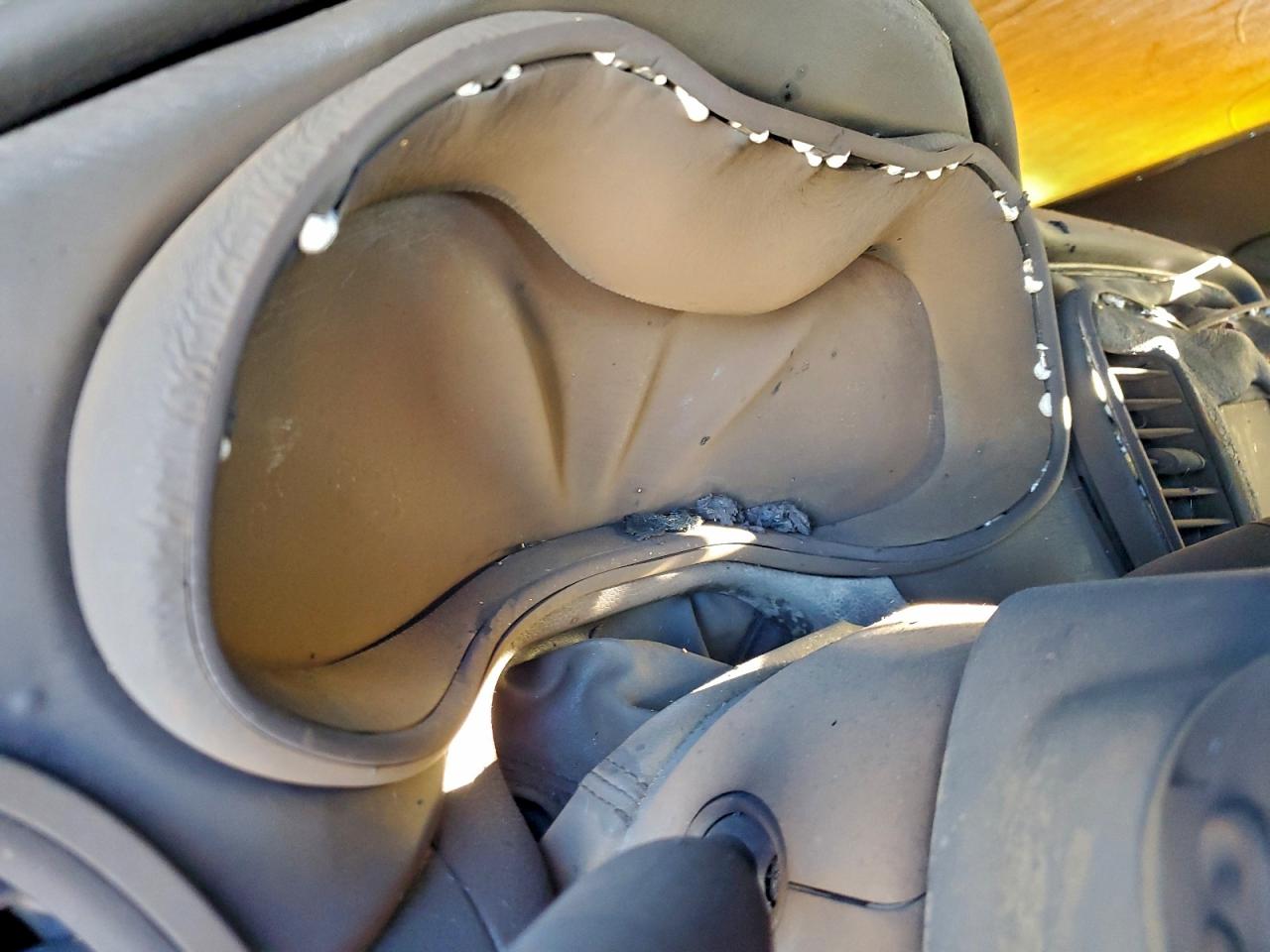 2015 CHRYSLER 200 LIMITED photo 9