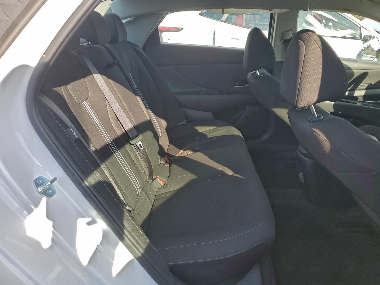 2025 HYUNDAI ELANTRA SEL photo 10