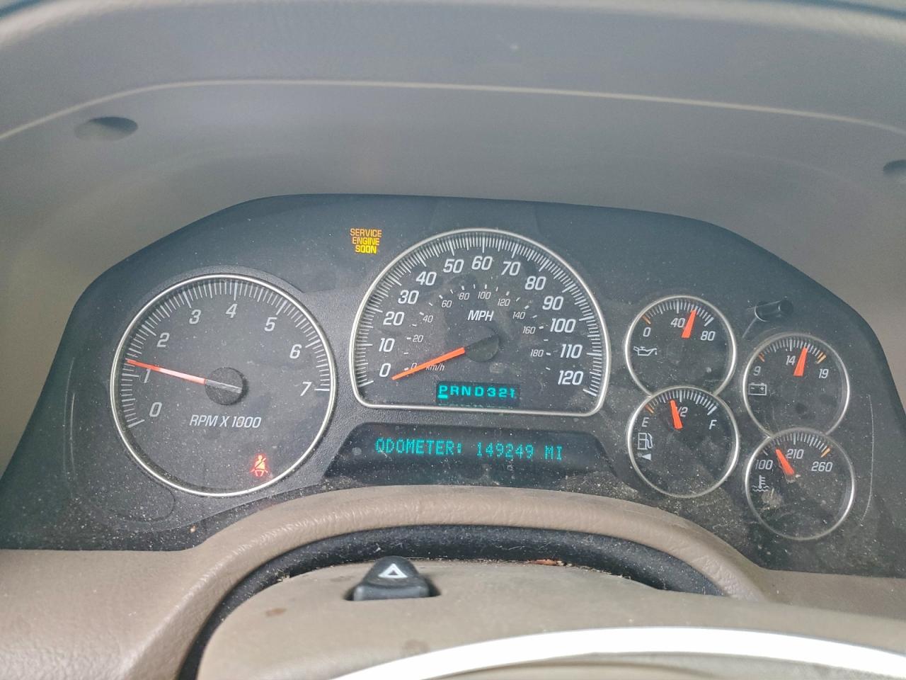 2004 GMC ENVOY photo 9