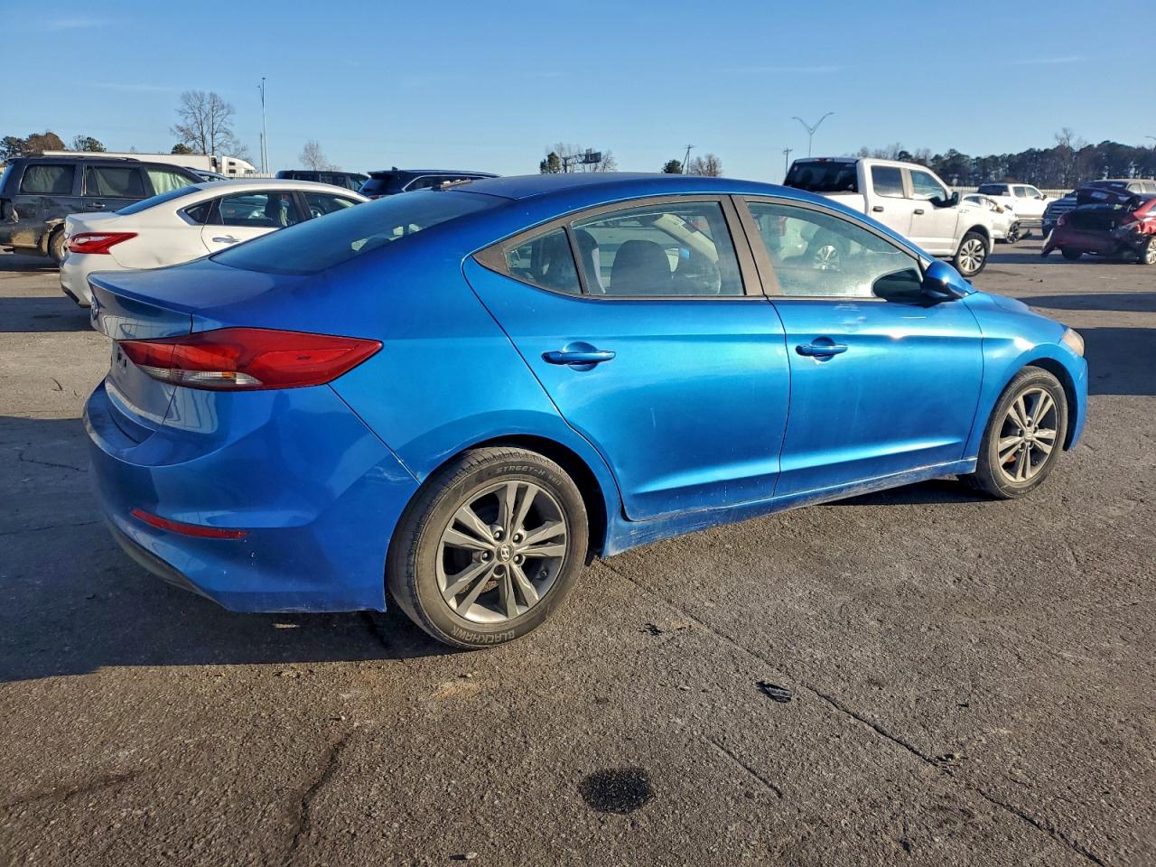 2017 HYUNDAI ELANTRA SE photo 3
