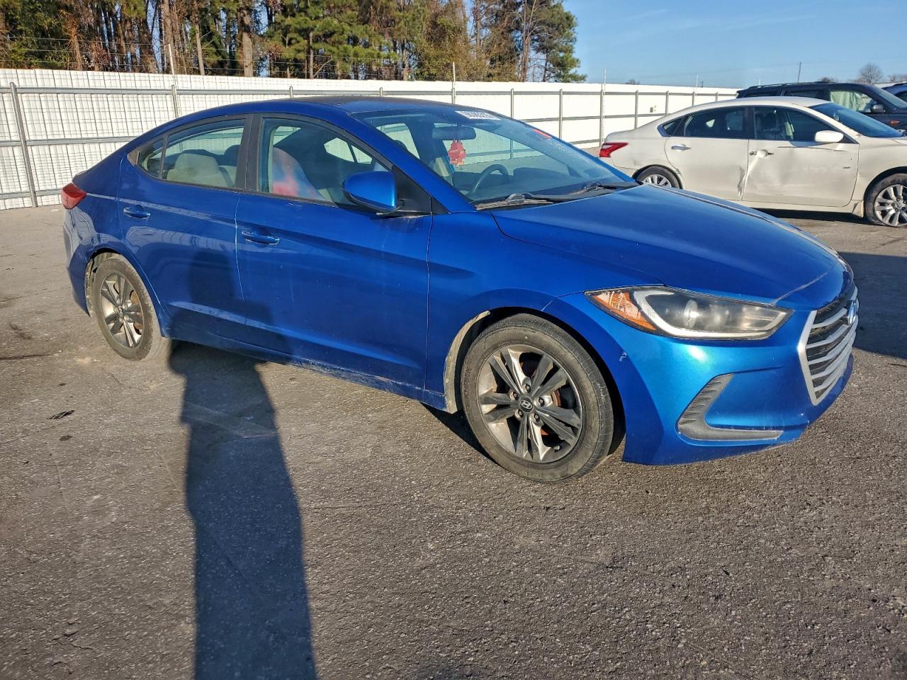 2017 HYUNDAI ELANTRA SE photo 4