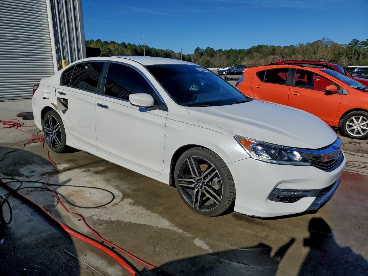 2017 HONDA ACCORD SPORT photo 4