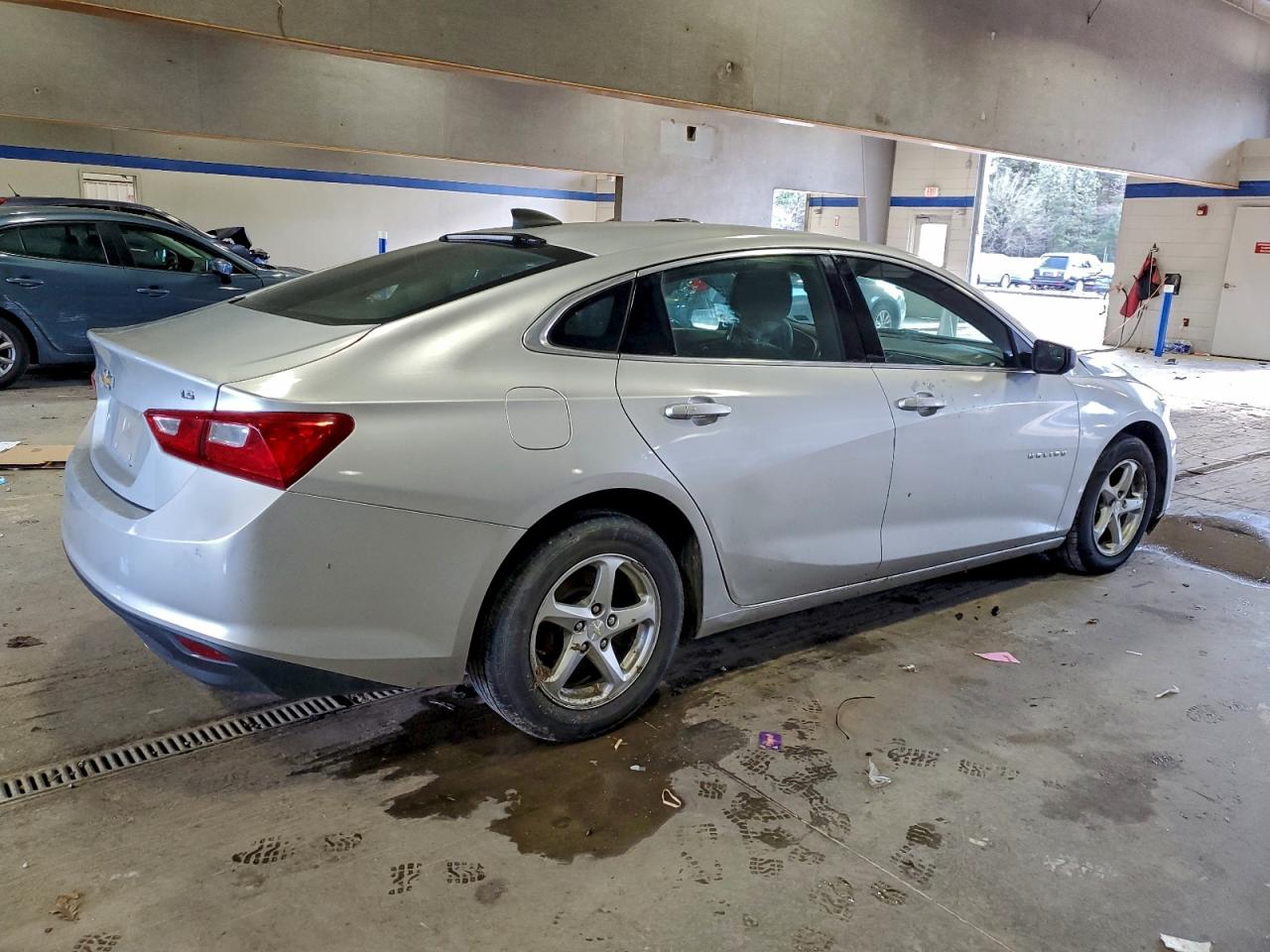 2016 CHEVROLET MALIBU LS photo 3
