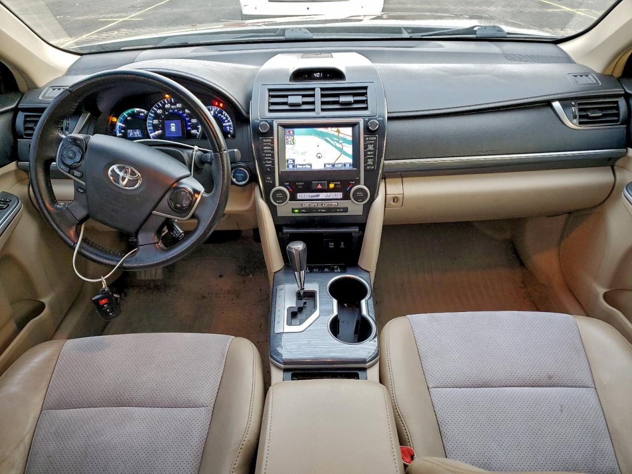2012 TOYOTA CAMRY HYBRID photo 8