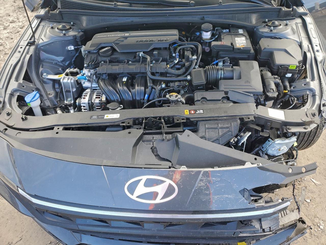 2025 HYUNDAI ELANTRA SEL SPORT photo 11