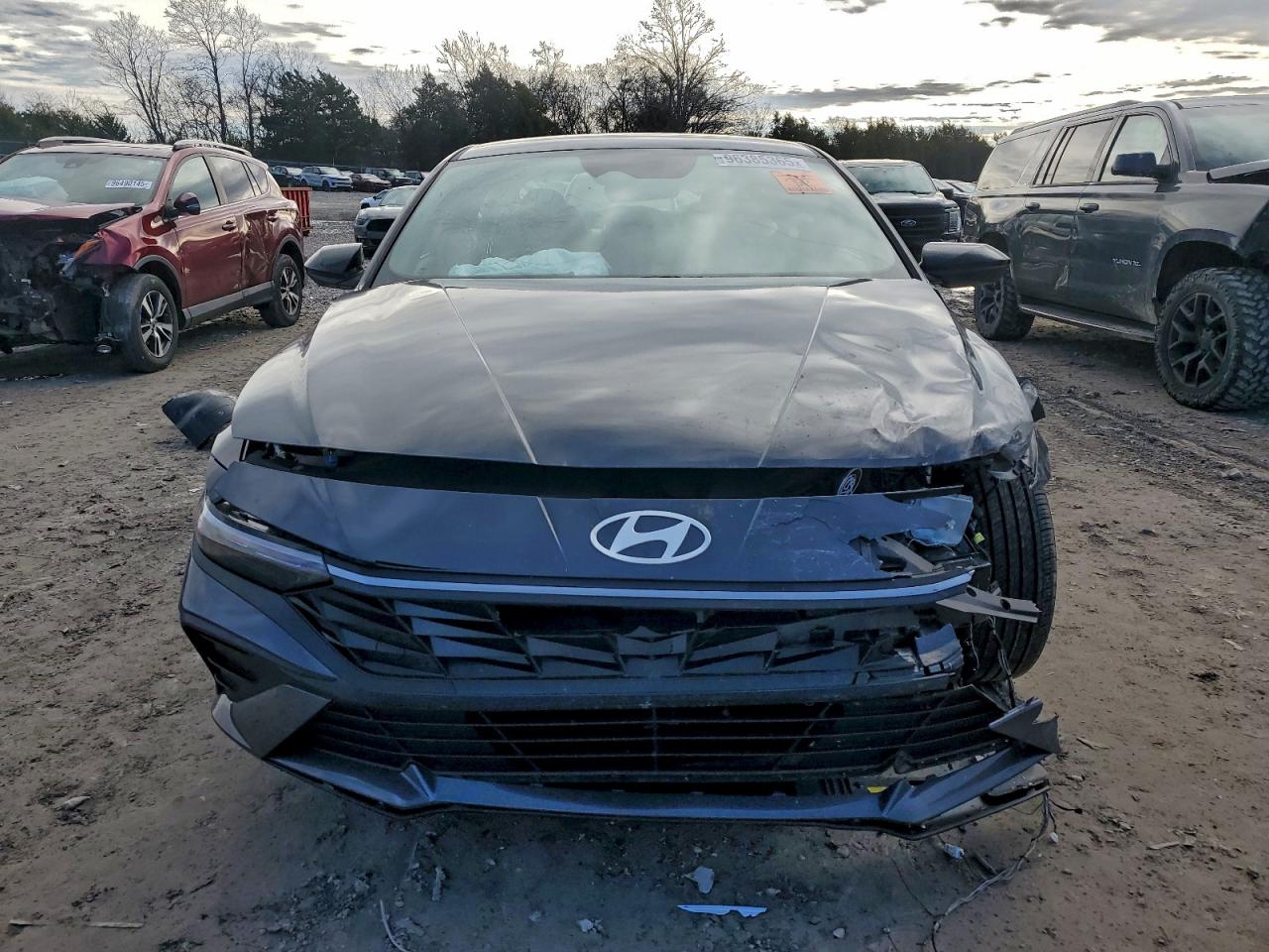 2025 HYUNDAI ELANTRA SEL SPORT photo 5