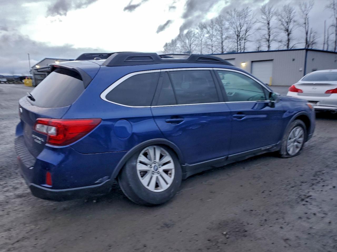 2015 SUBARU OUTBACK 2.5I PREMIUM photo 3