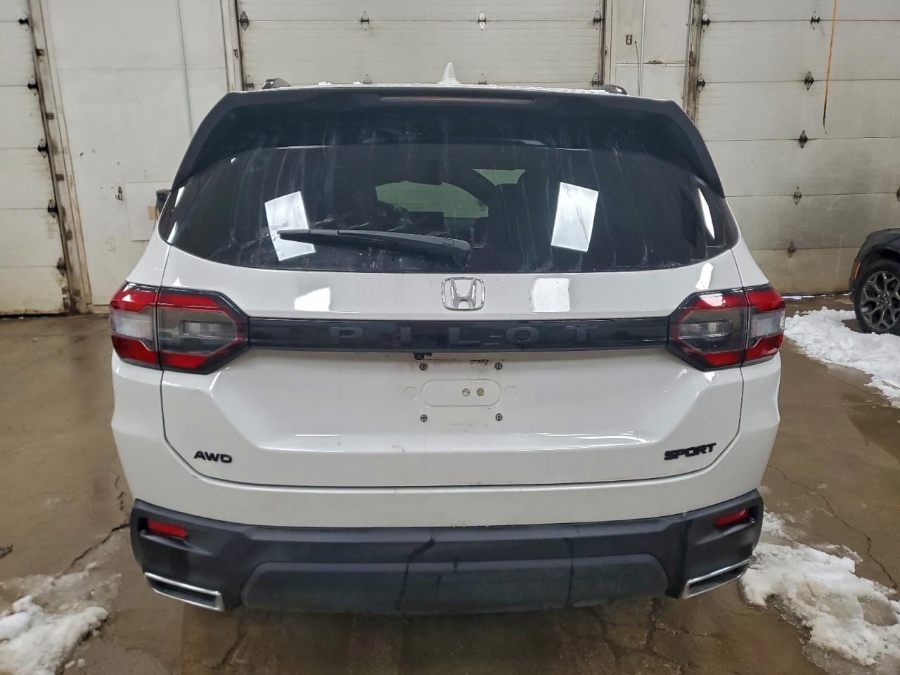 2025 HONDA PILOT SPORT photo 6