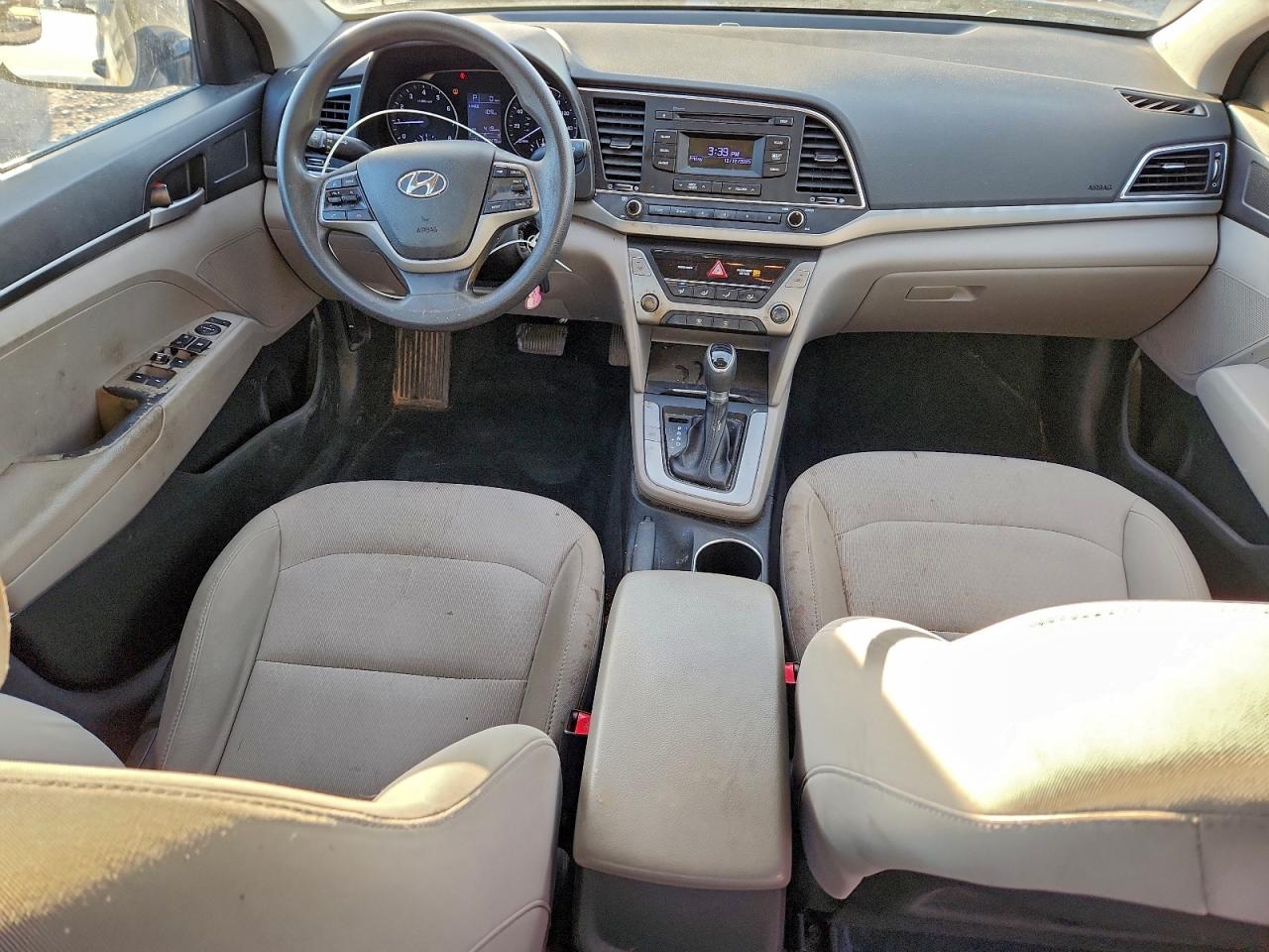 2018 HYUNDAI ELANTRA SE photo 8