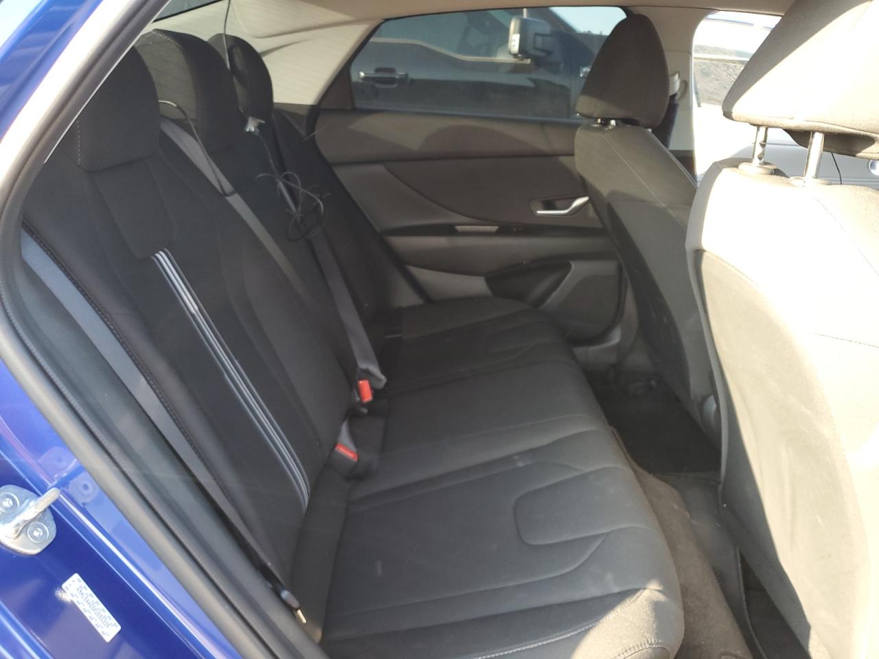 2023 HYUNDAI ELANTRA SEL photo 9
