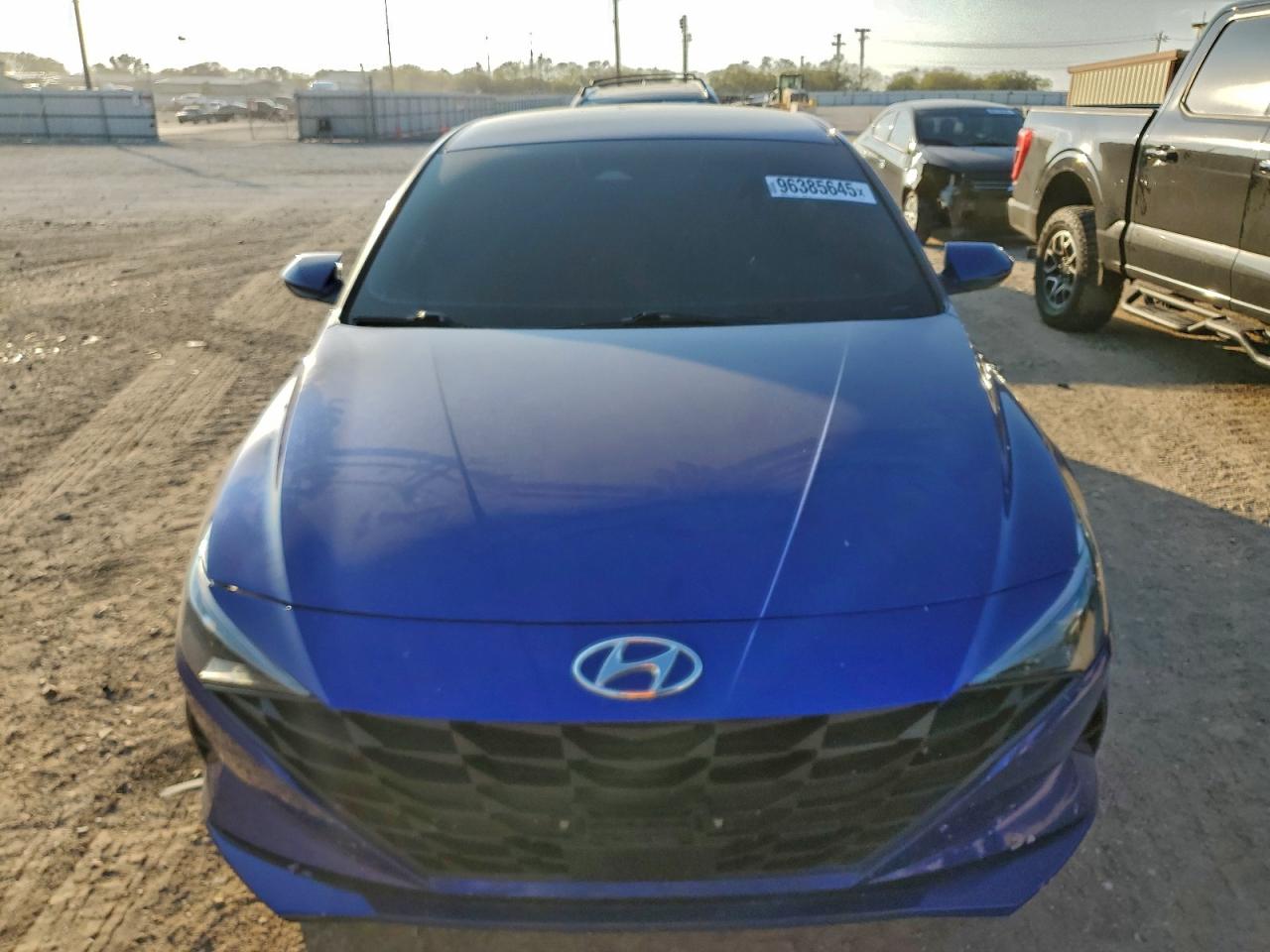 2023 HYUNDAI ELANTRA SEL photo 4