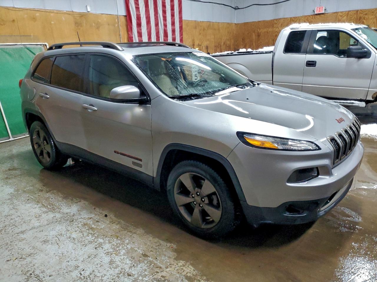 2016 JEEP CHEROKEE LATITUDE photo 4