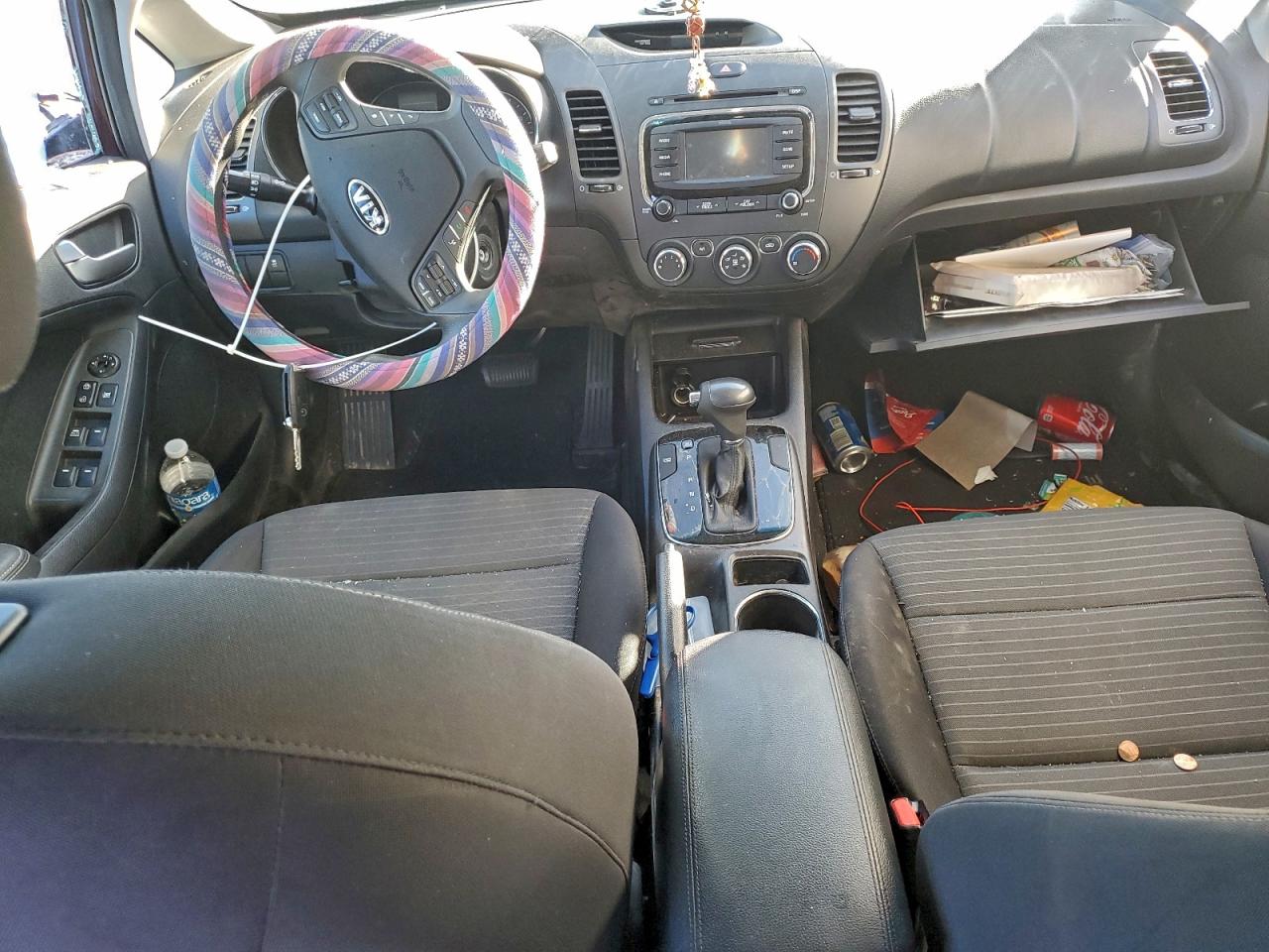 2017 KIA FORTE LX photo 8